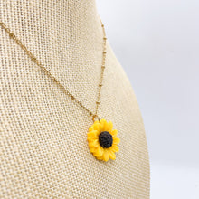 Load image into Gallery viewer, Solita in Sunflower