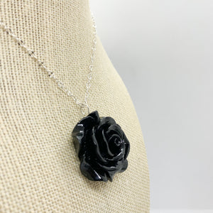 Solita in Black Rose