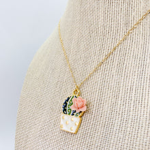Load image into Gallery viewer, Succulent Lotus Necklace