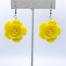 Load image into Gallery viewer, Chingona Roses in Yellow