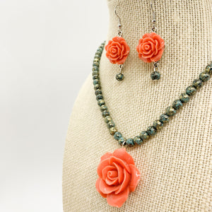 La Reina Set in Pumpkin and Sage