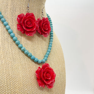 La Reina Set in Turquoise and Red